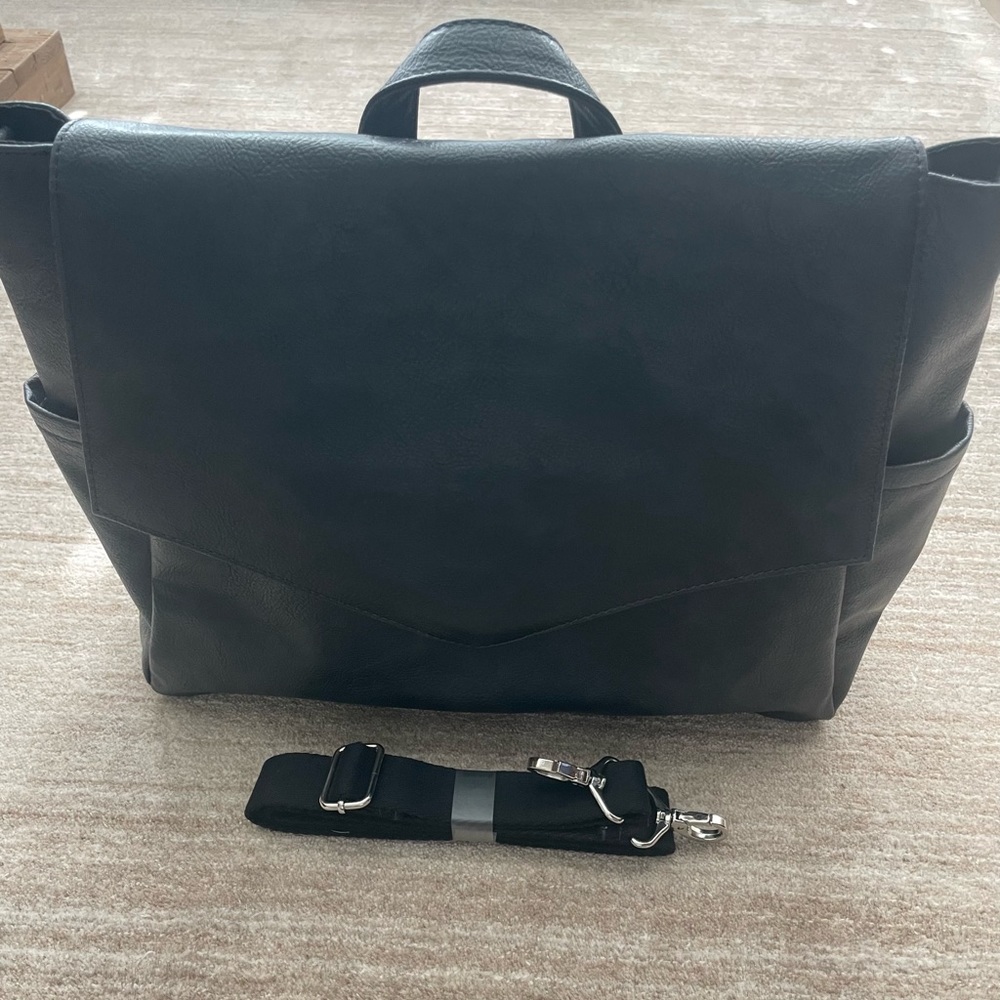 Thirty One On Point Black Backpack and pouch